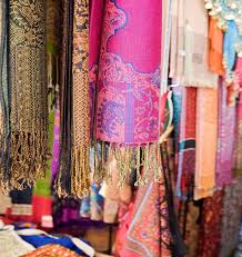 Store assistance for textile customers